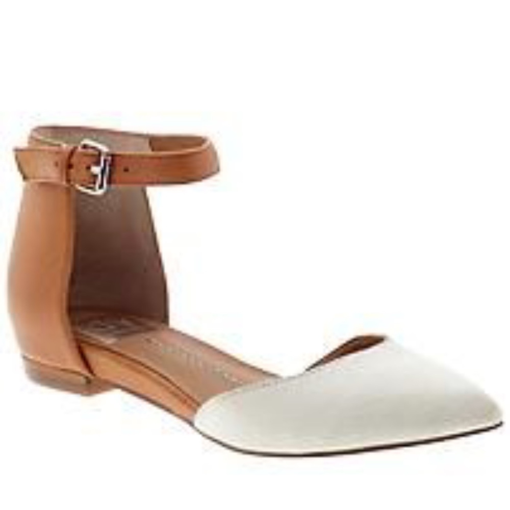 Dolce Vita Geo Flats Size 10 NWT